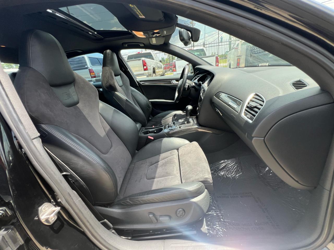 Audi S4 Prestige 4D Sedan Qtro 3.0T 2011