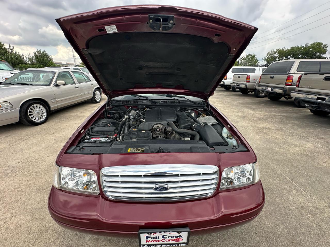 Ford Crown Victoria LX 2011