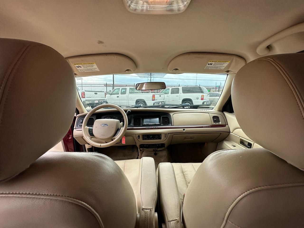 Ford Crown Victoria LX 2011