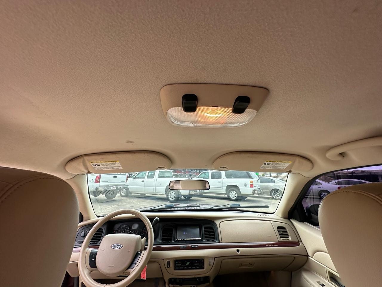 Ford Crown Victoria LX 2011