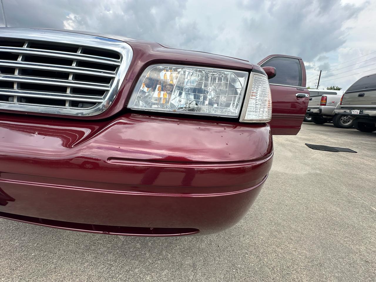 Ford Crown Victoria LX 2011