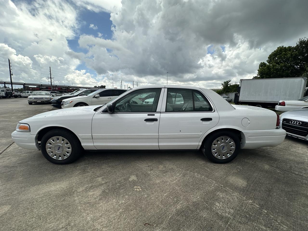 Ford Crown Victoria Standard 2006