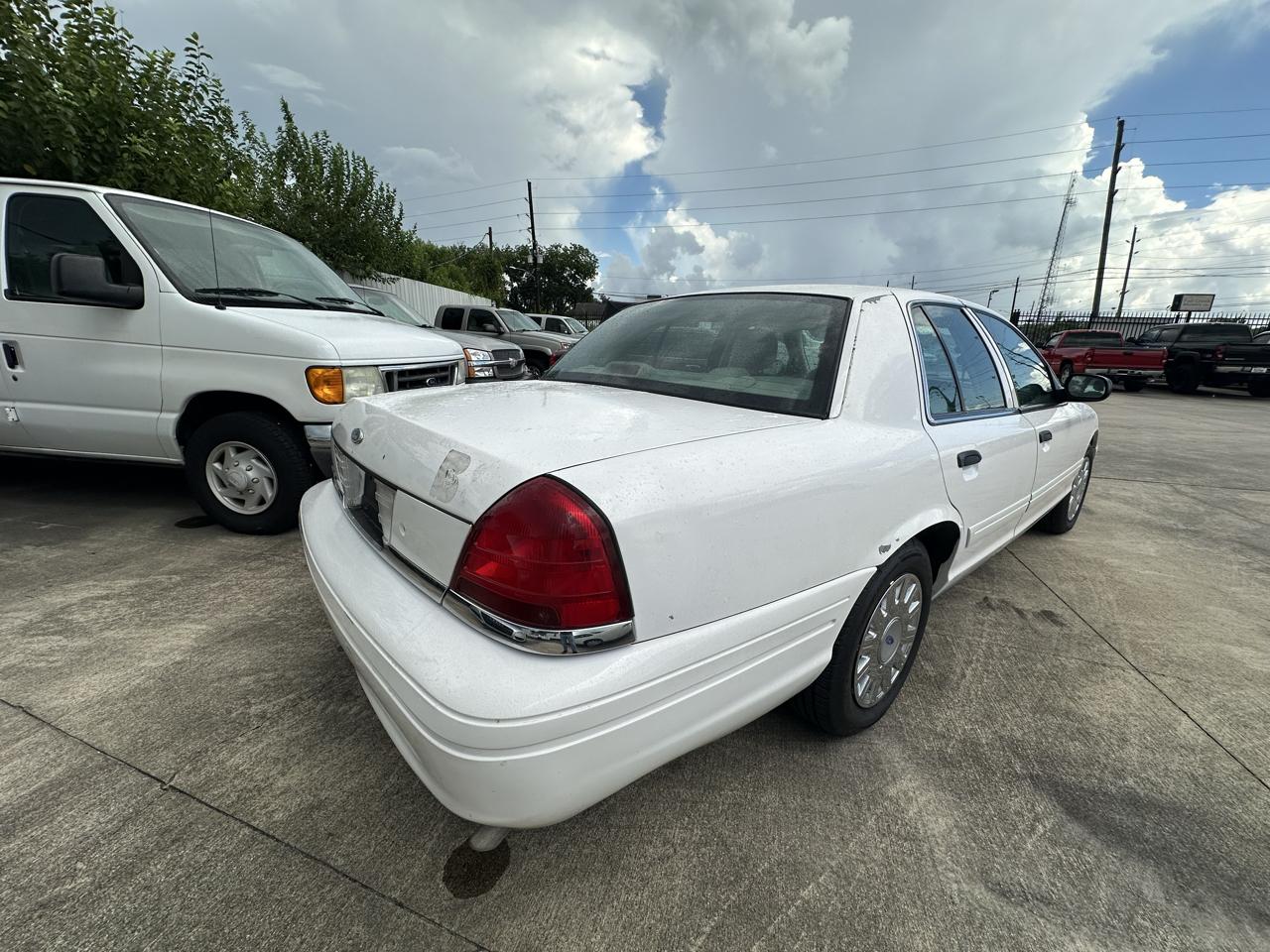 Ford Crown Victoria Standard 2006