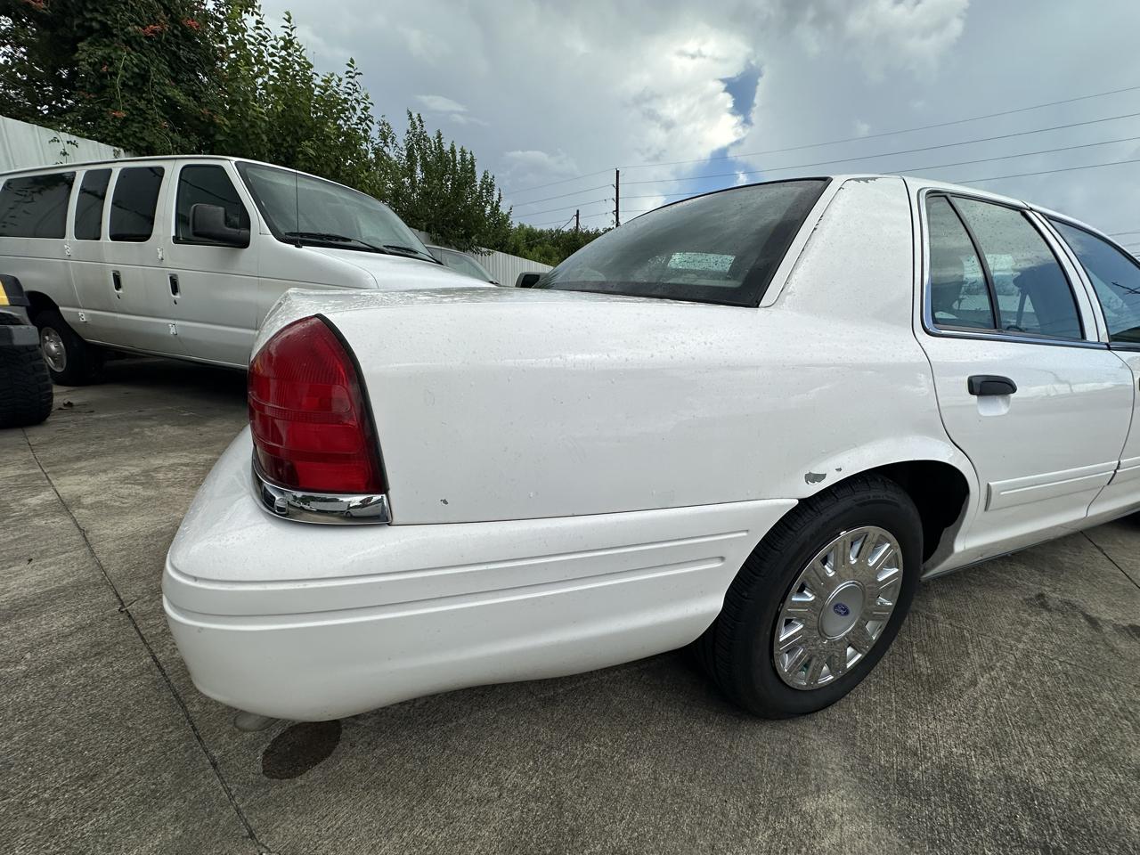 Ford Crown Victoria Standard 2006