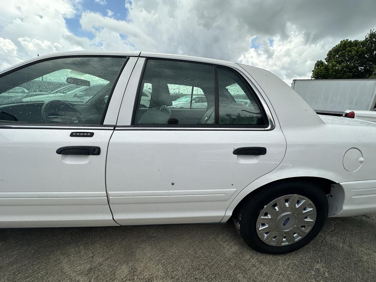 Ford Crown Victoria Standard 2006