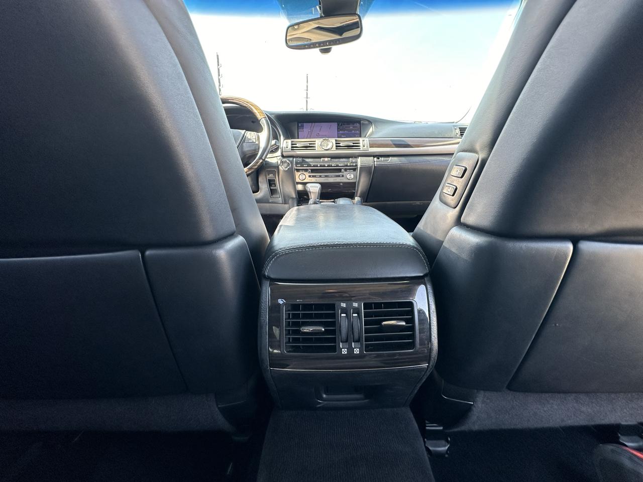 Lexus LS 460 Luxury Sedan 2013