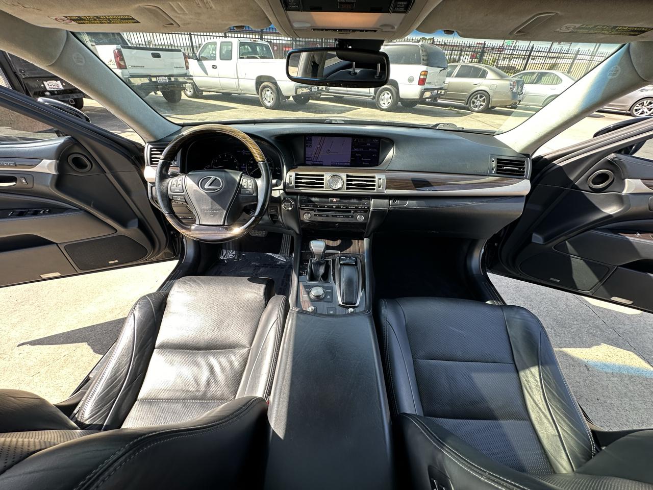 Lexus LS 460 Luxury Sedan 2013