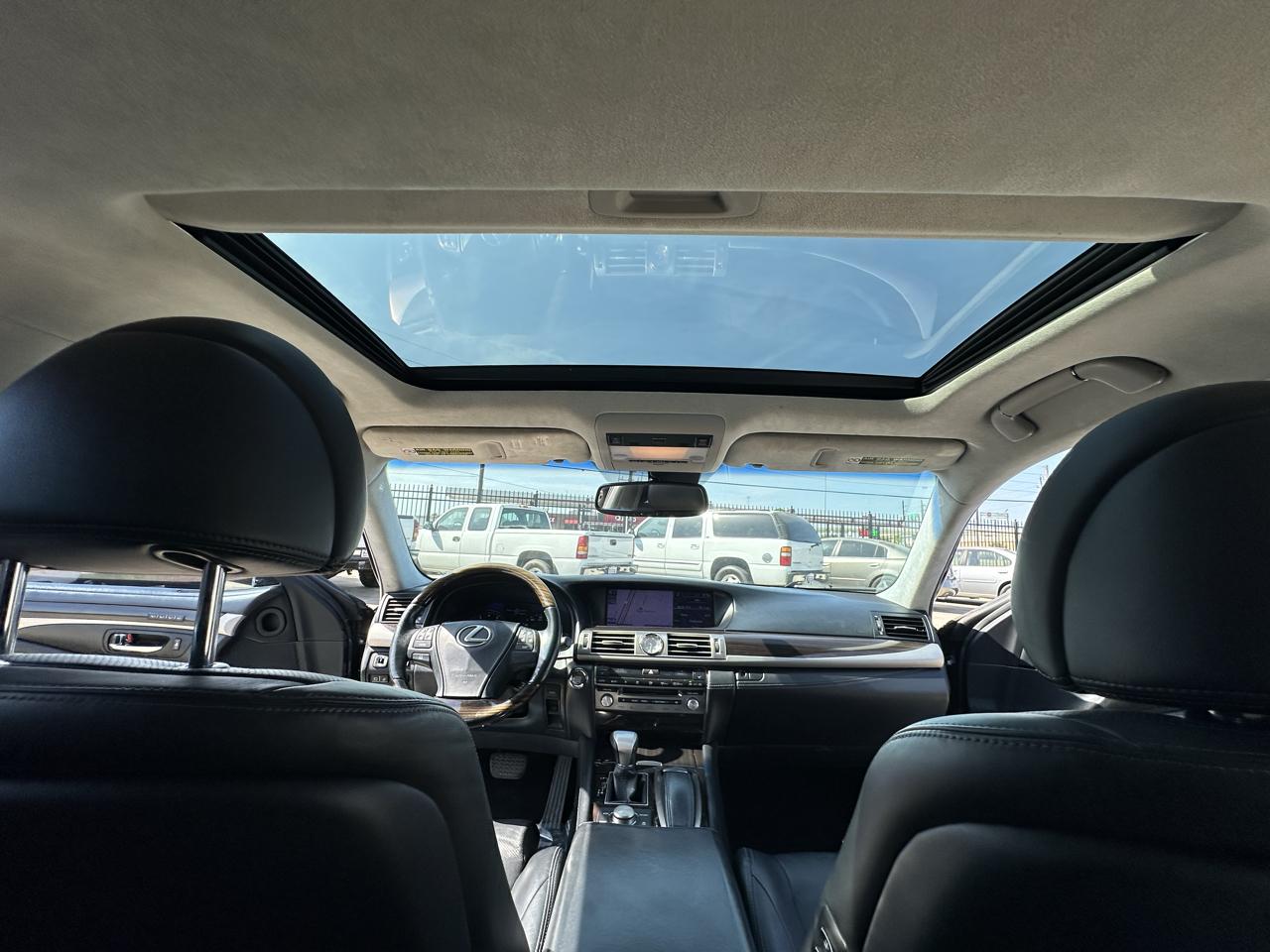 Lexus LS 460 Luxury Sedan 2013
