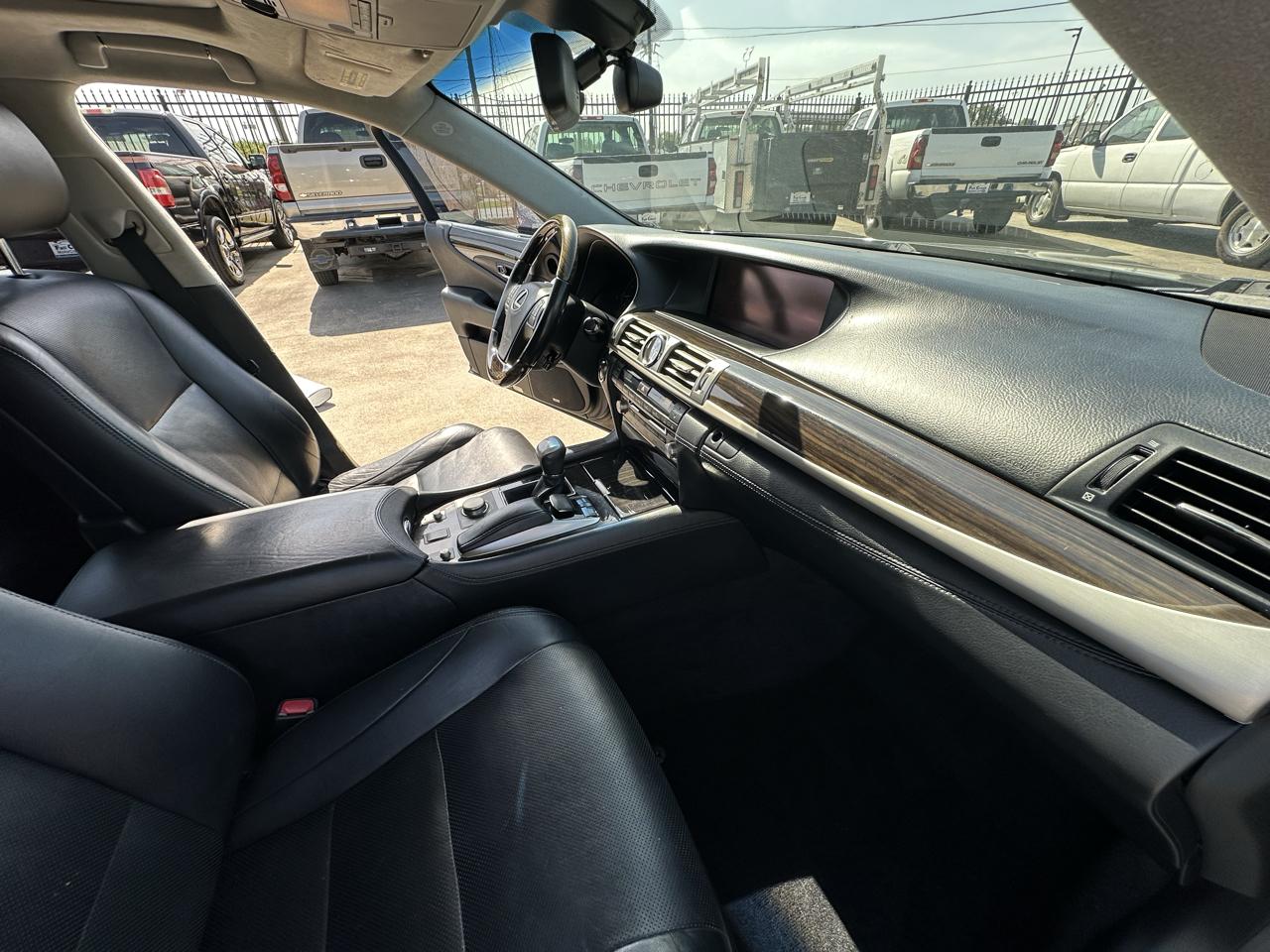 Lexus LS 460 Luxury Sedan 2013
