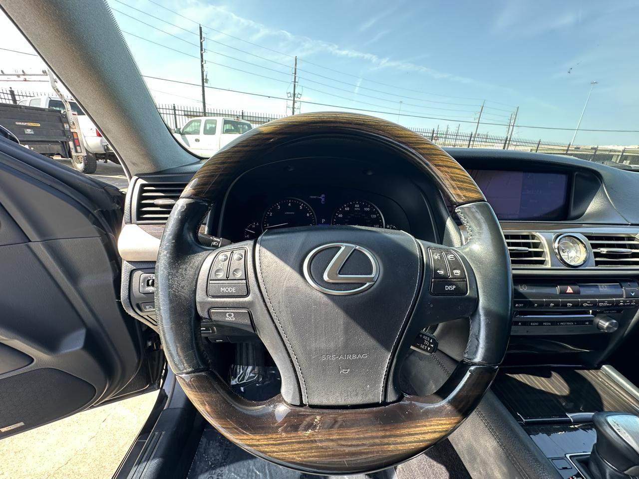Lexus LS 460 Luxury Sedan 2013