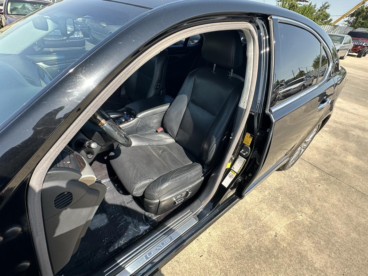 Lexus LS 460 Luxury Sedan 2013