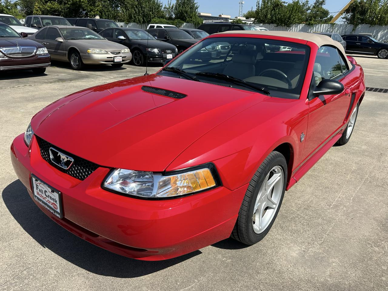 Ford Mustang GT convertible 1999