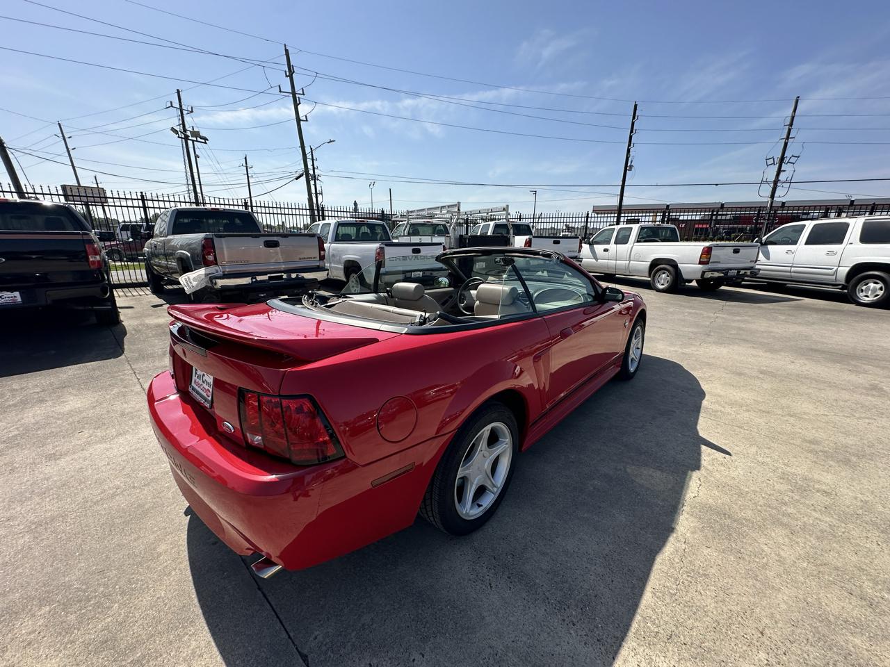 Ford Mustang GT convertible 1999