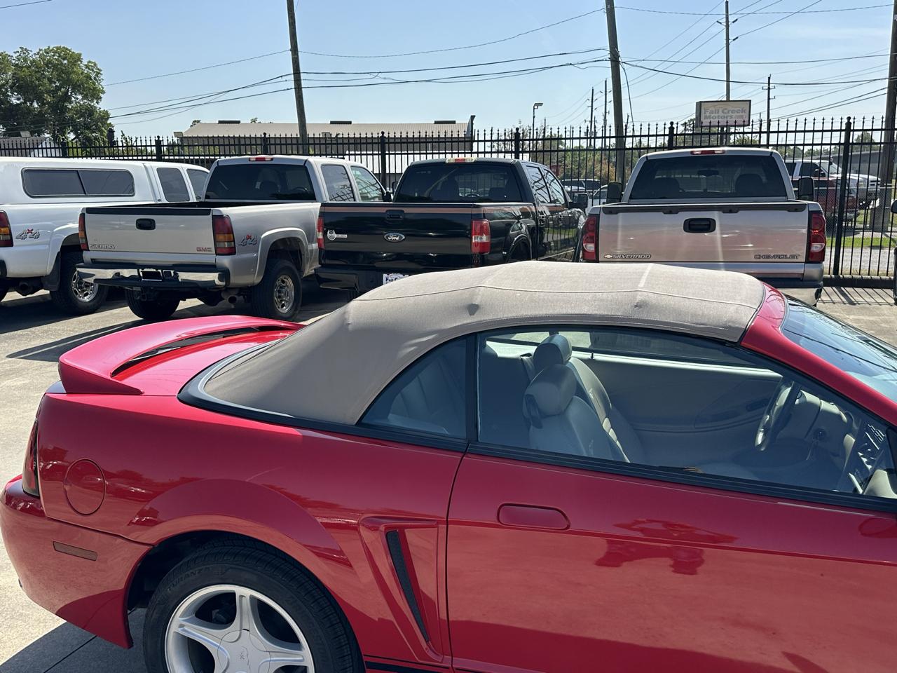 Ford Mustang GT convertible 1999