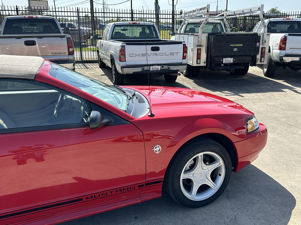Ford Mustang GT convertible 1999