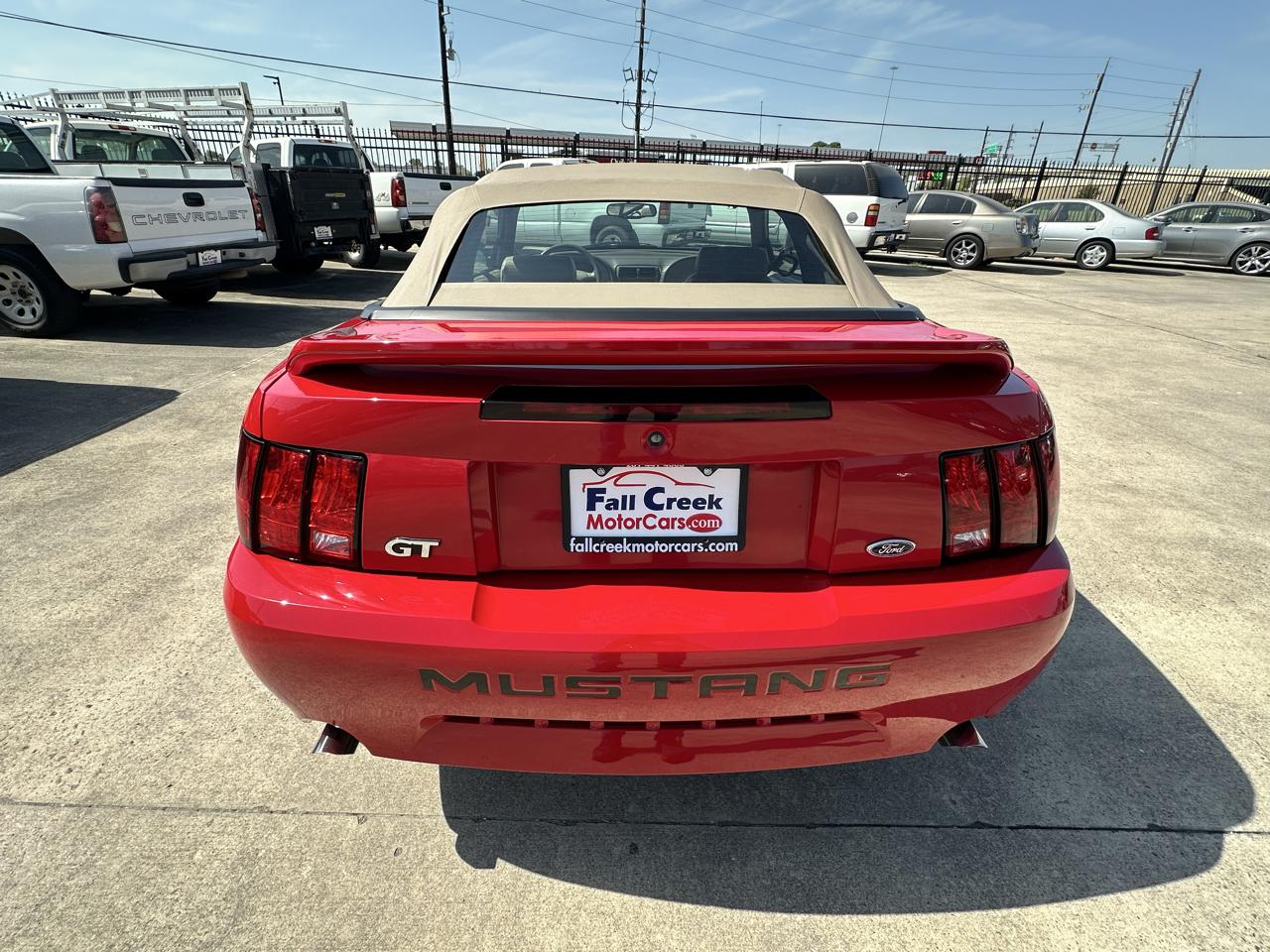 Ford Mustang GT convertible 1999