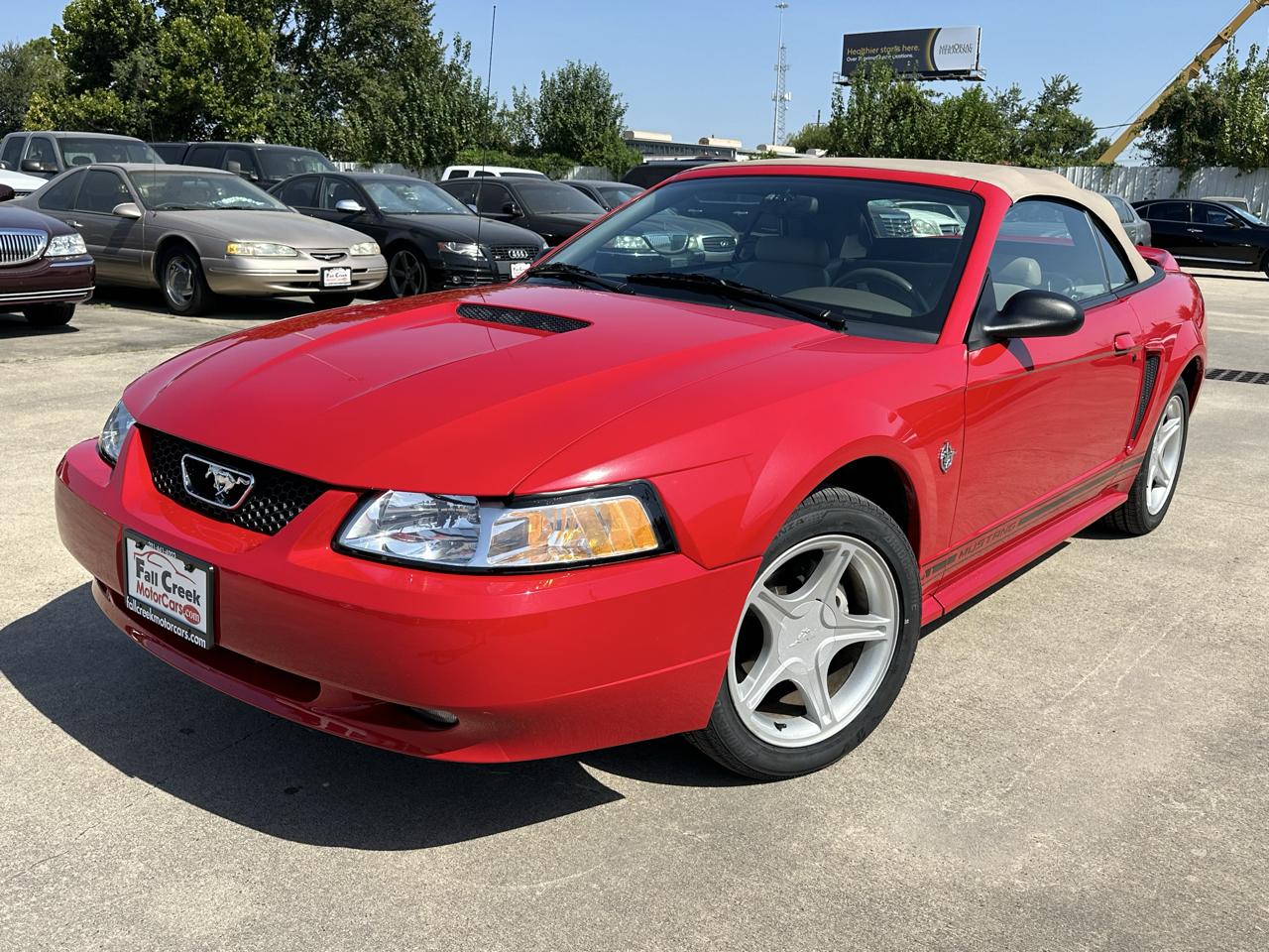 Ford Mustang GT convertible 1999