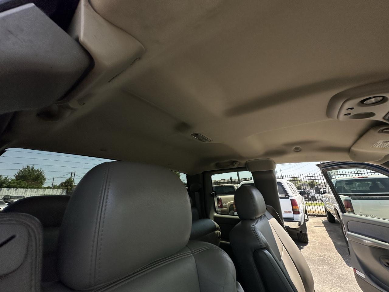 Chevrolet Silverado 1500 LT Ext. Cab Short Bed 4WD 2003