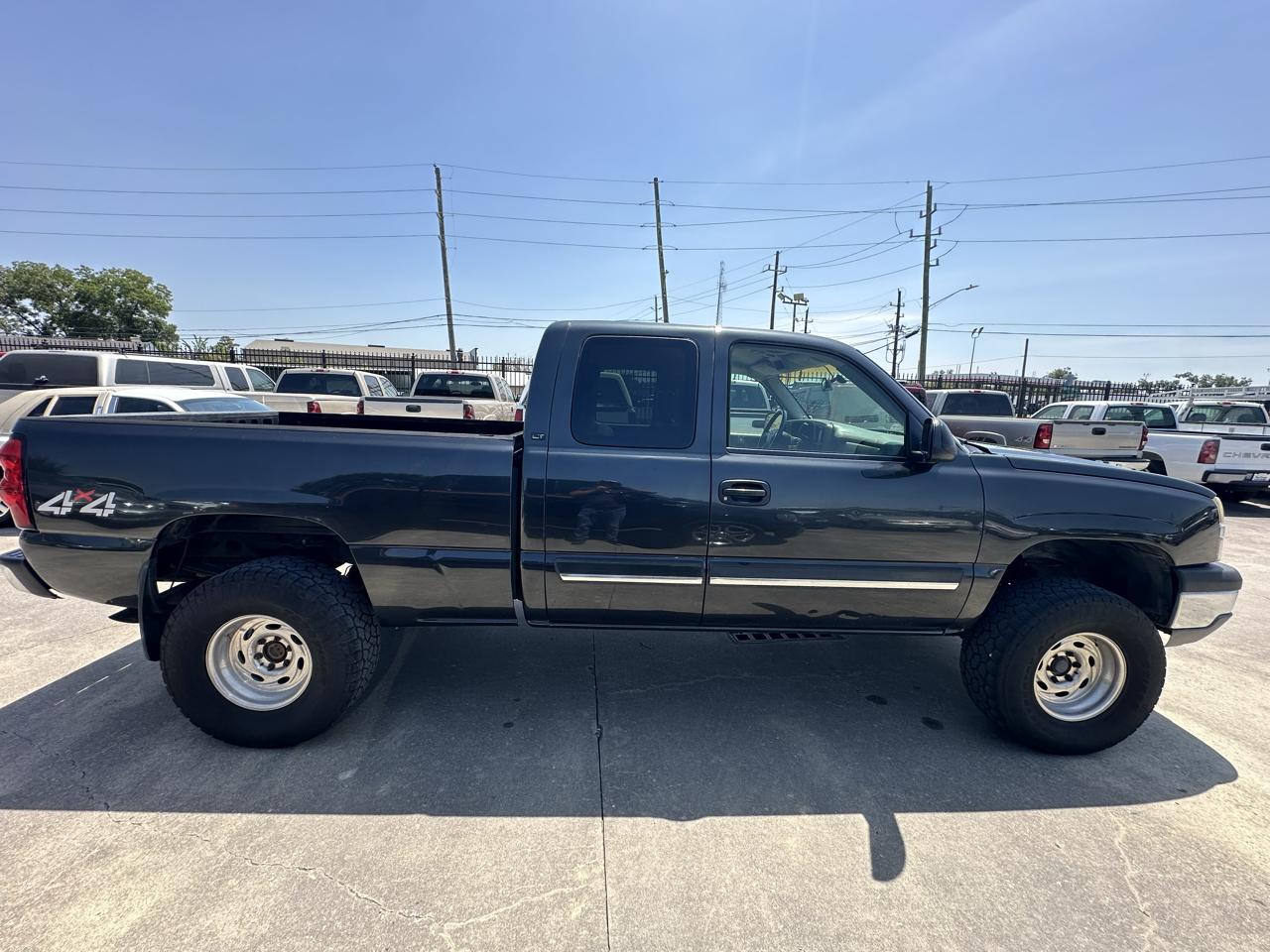 Chevrolet Silverado 1500 LT Ext. Cab Short Bed 4WD 2003