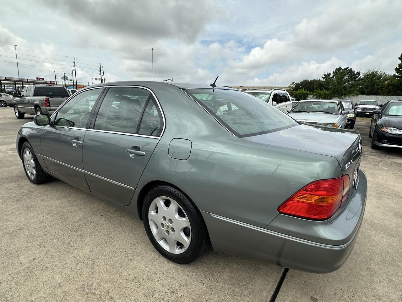 Lexus LS 430 Sedan 2003