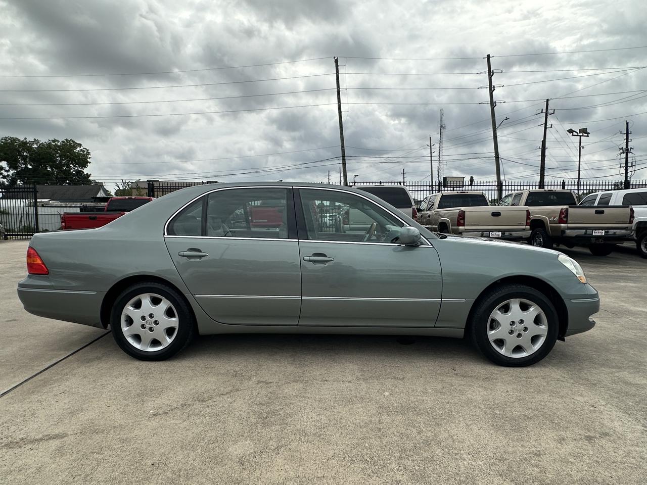 Lexus LS 430 Sedan 2003