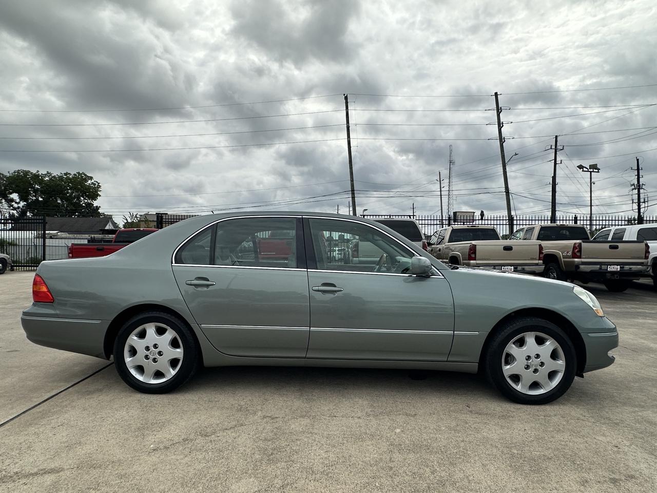 Lexus LS 430 Sedan 2003