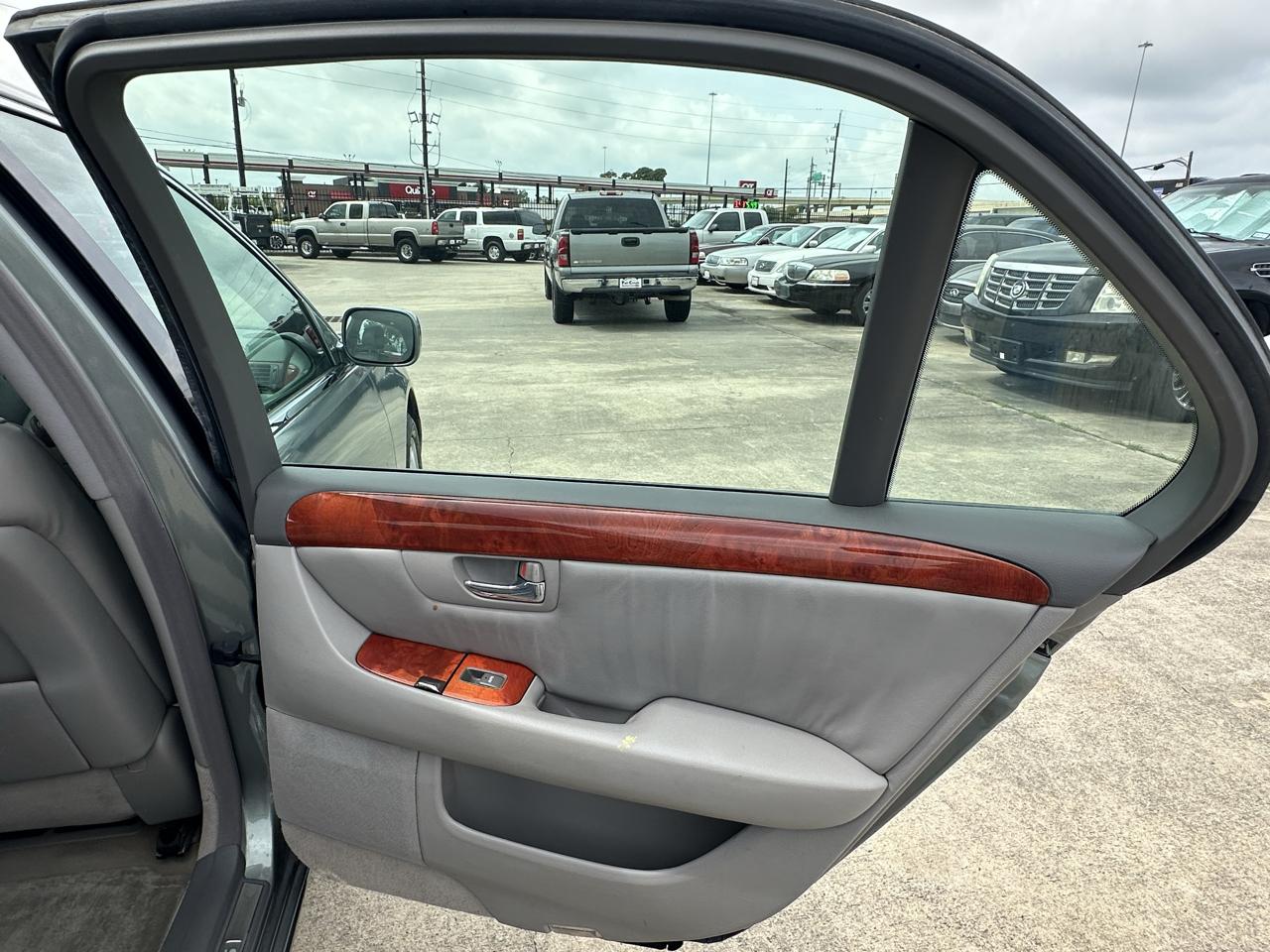 Lexus LS 430 Sedan 2003