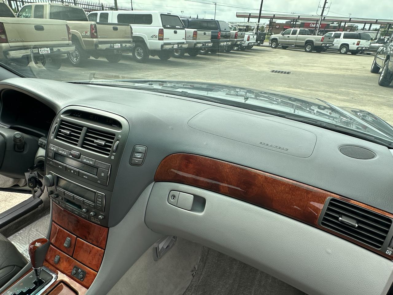 Lexus LS 430 Sedan 2003