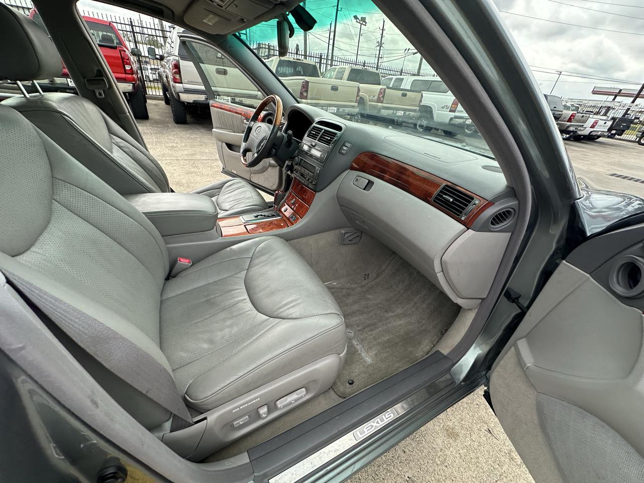 Lexus LS 430 Sedan 2003