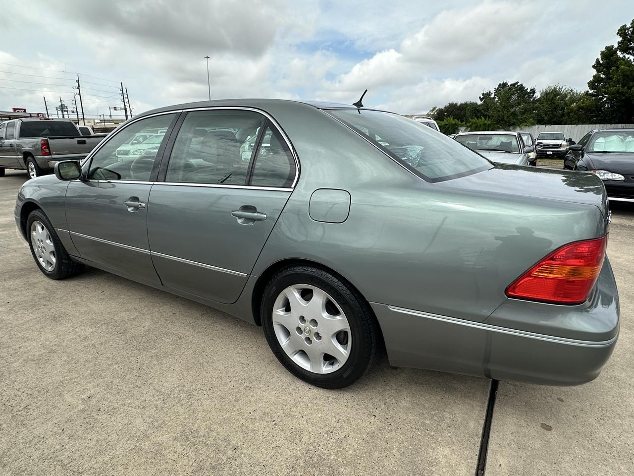 Lexus LS 430 Sedan 2003