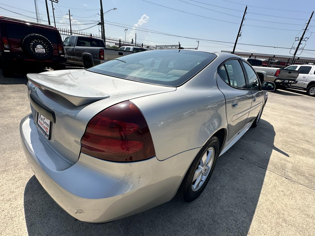 Pontiac Grand Prix Sedan 2007