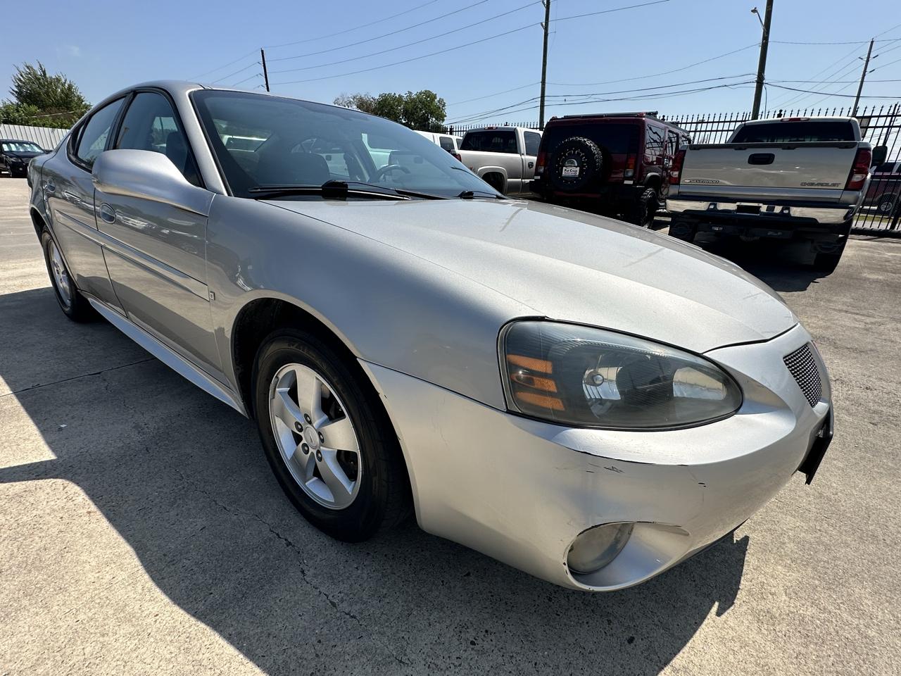 Pontiac Grand Prix Sedan 2007