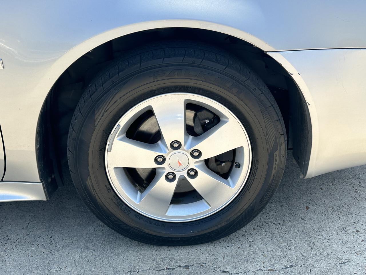 Pontiac Grand Prix Sedan 2007