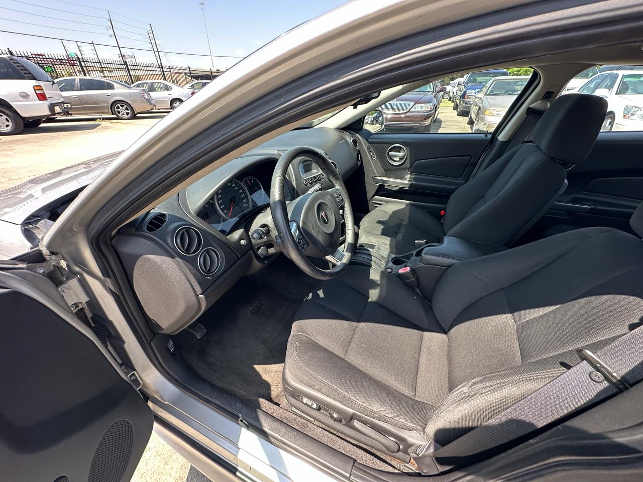 Pontiac Grand Prix Sedan 2007