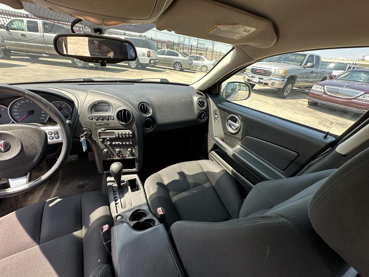Pontiac Grand Prix Sedan 2007