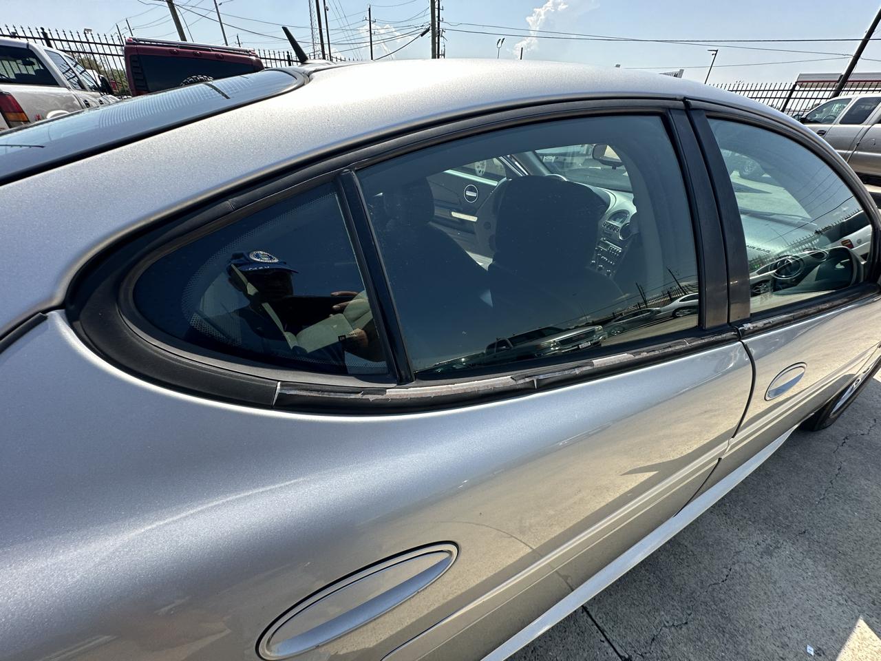 Pontiac Grand Prix Sedan 2007