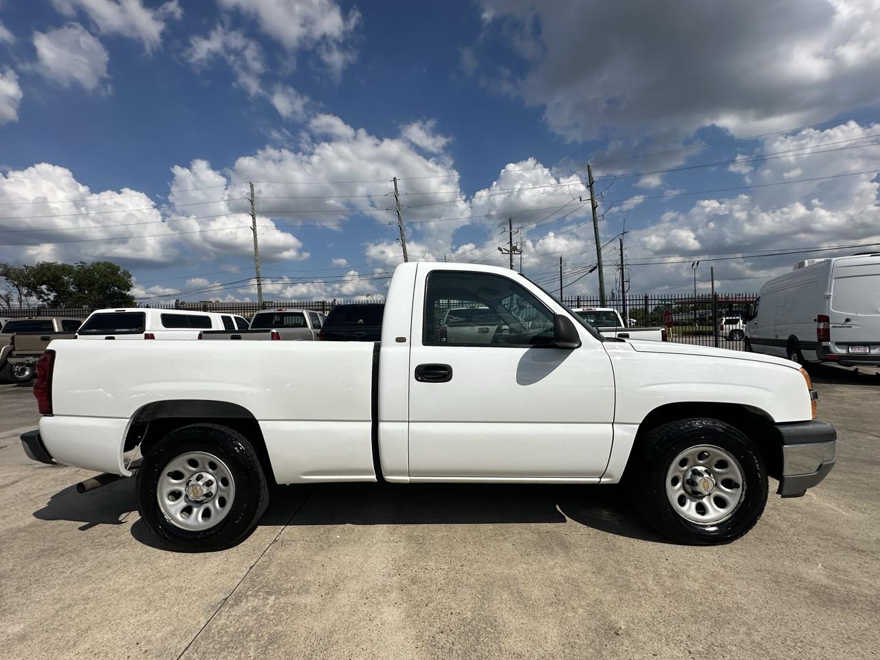 Chevrolet Silverado 1500 Reg. Cab Short Bed 2WD 2005