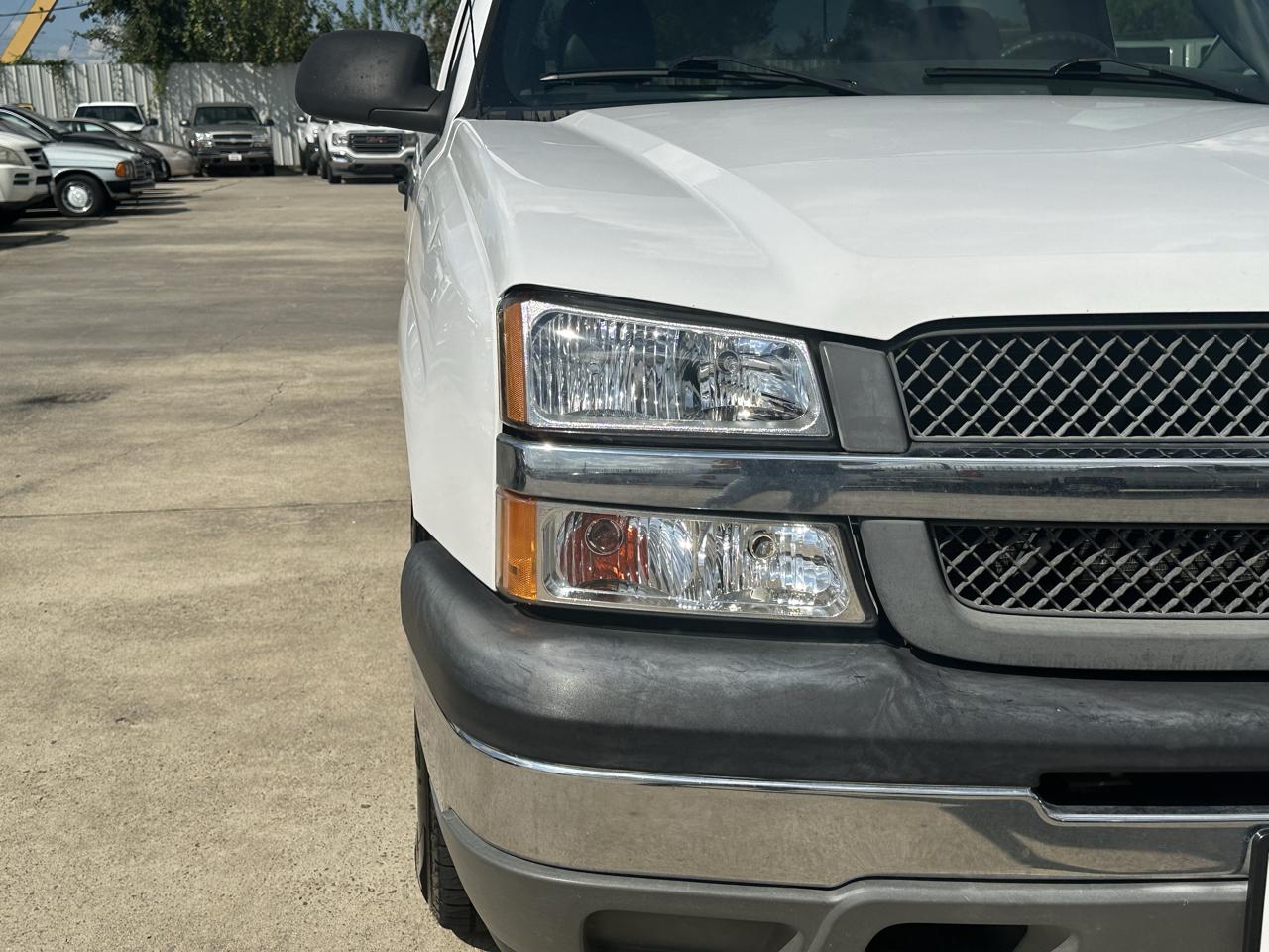 Chevrolet Silverado 1500 Reg. Cab Short Bed 2WD 2005