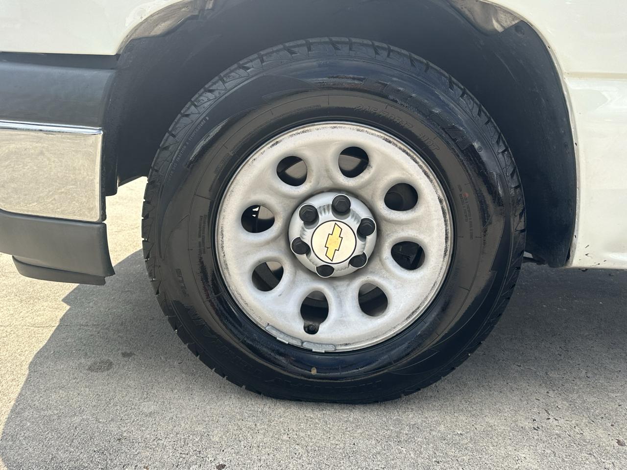 Chevrolet Silverado 1500 Reg. Cab Short Bed 2WD 2005