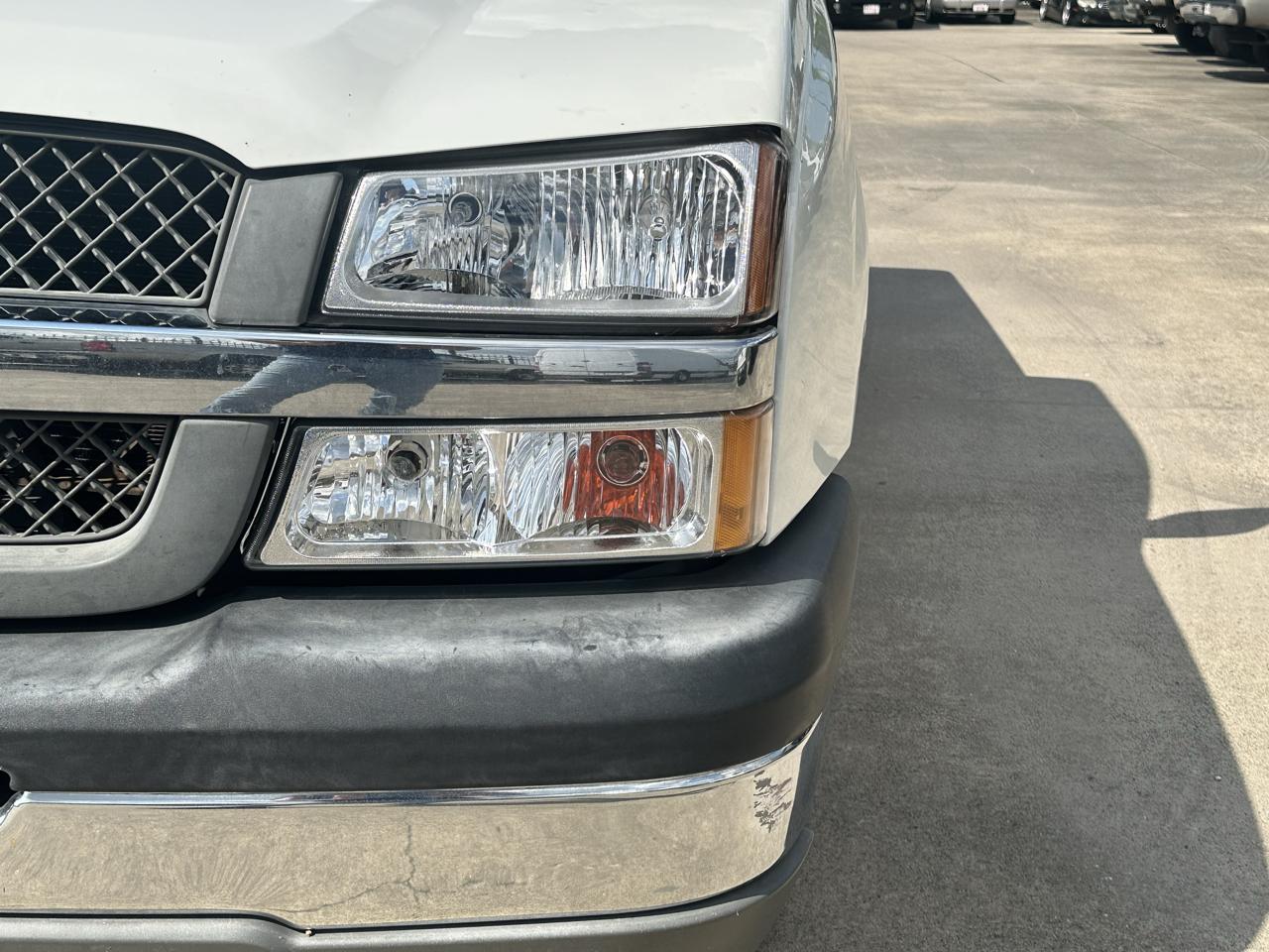 Chevrolet Silverado 1500 Reg. Cab Short Bed 2WD 2005