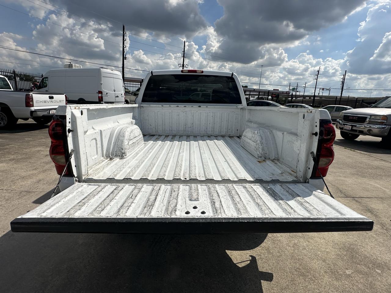 Chevrolet Silverado 1500 Reg. Cab Short Bed 2WD 2005