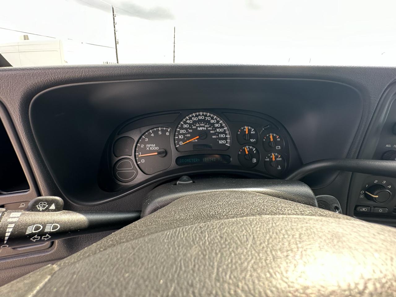 Chevrolet Silverado 1500 Reg. Cab Short Bed 2WD 2005