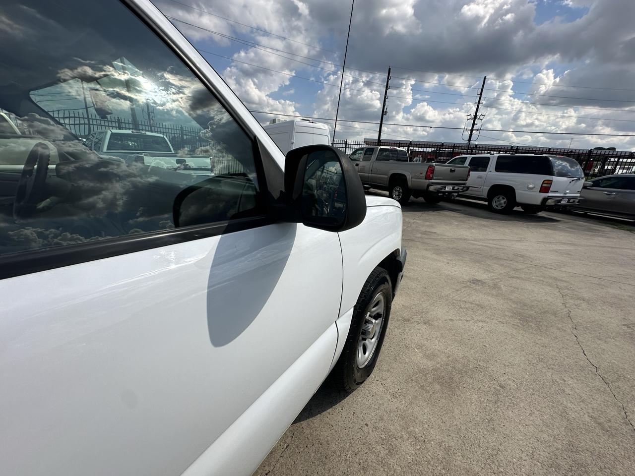 Chevrolet Silverado 1500 Reg. Cab Short Bed 2WD 2005