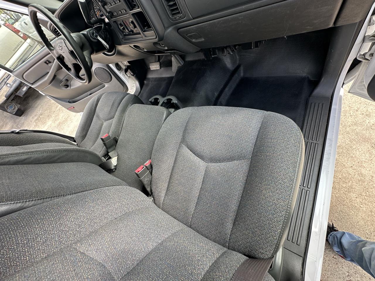 Chevrolet Silverado 1500 Reg. Cab Short Bed 2WD 2005