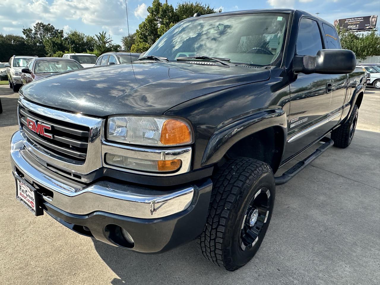 GMC Sierra 2500HD SLE Ext. Cab Short Bed 4WD 2005