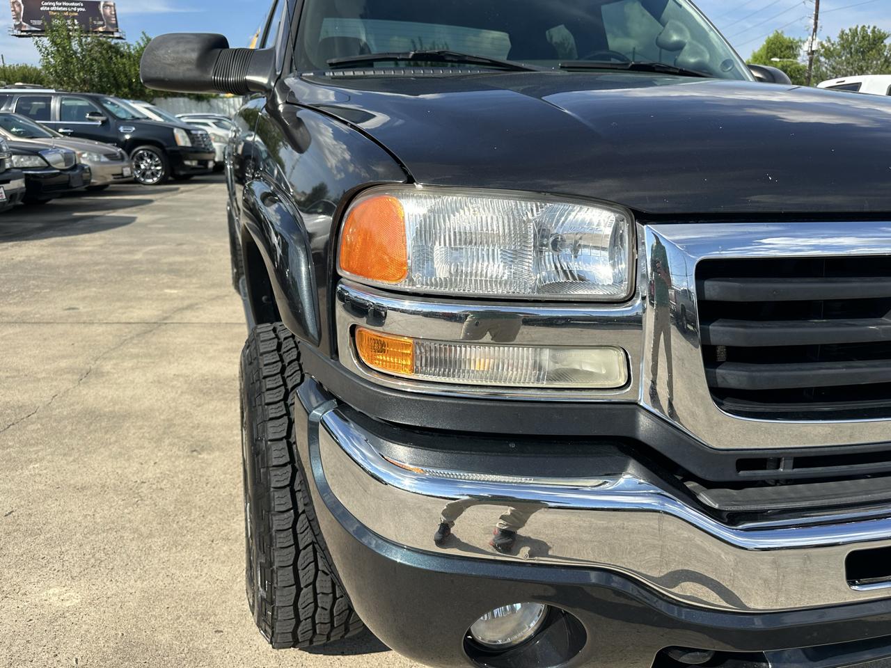 GMC Sierra 2500HD SLE Ext. Cab Short Bed 4WD 2005