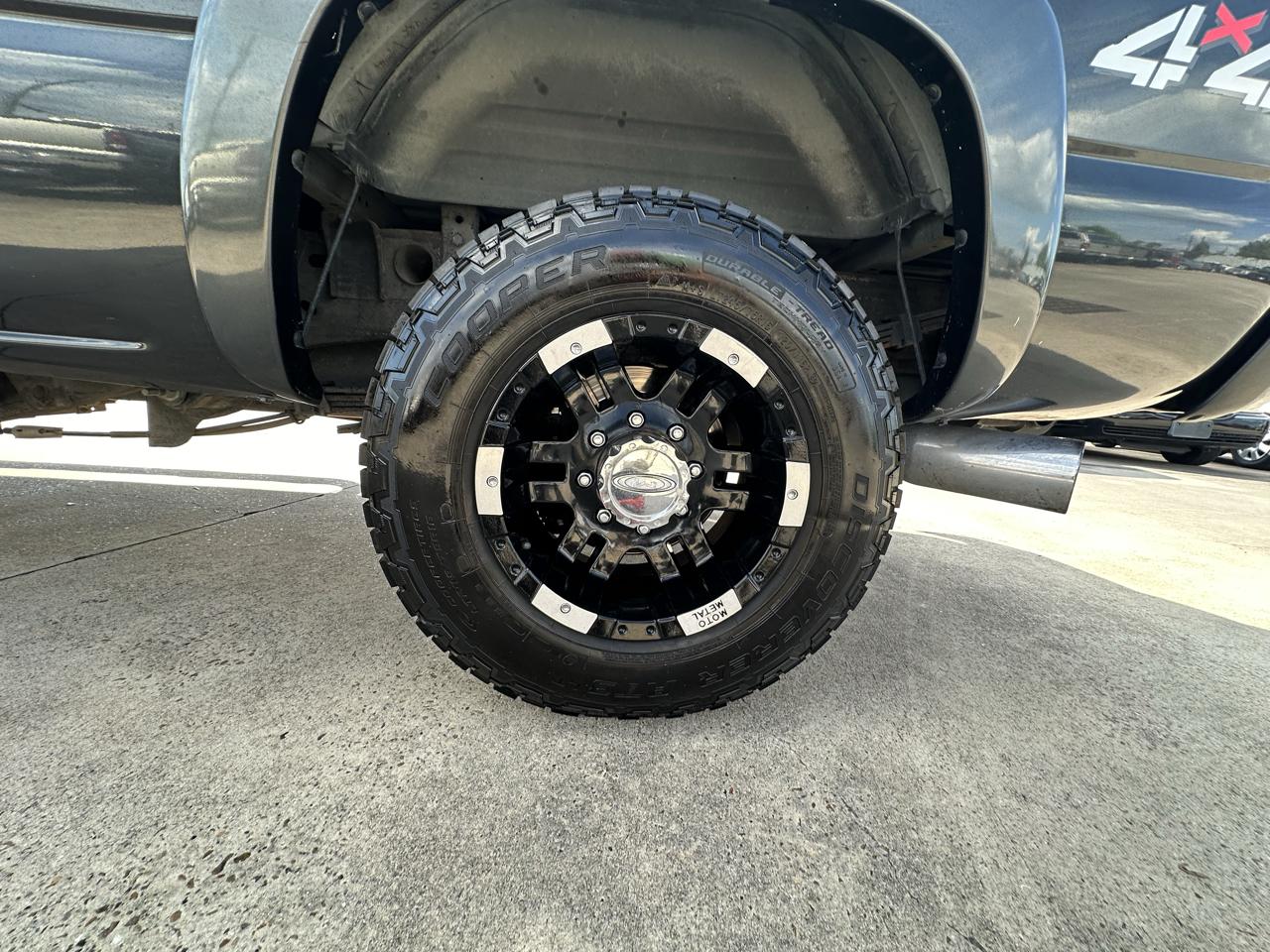 GMC Sierra 2500HD SLE Ext. Cab Short Bed 4WD 2005