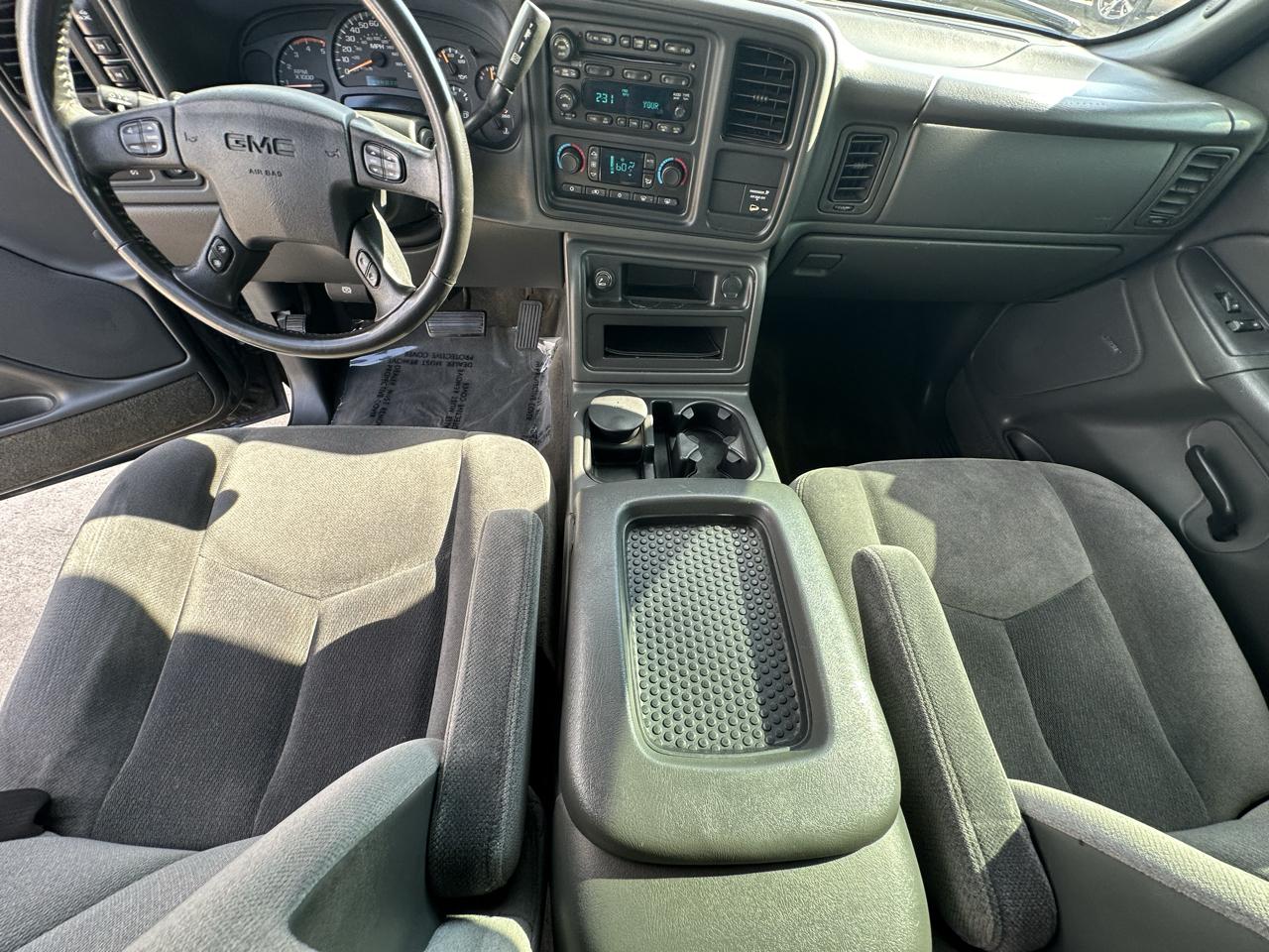 GMC Sierra 2500HD SLE Ext. Cab Short Bed 4WD 2005