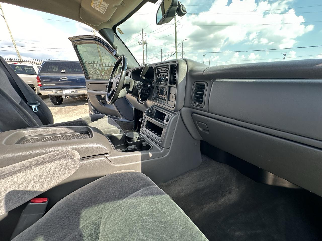 GMC Sierra 2500HD SLE Ext. Cab Short Bed 4WD 2005