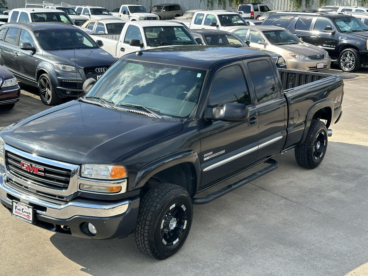 GMC Sierra 2500HD SLE Ext. Cab Short Bed 4WD 2005